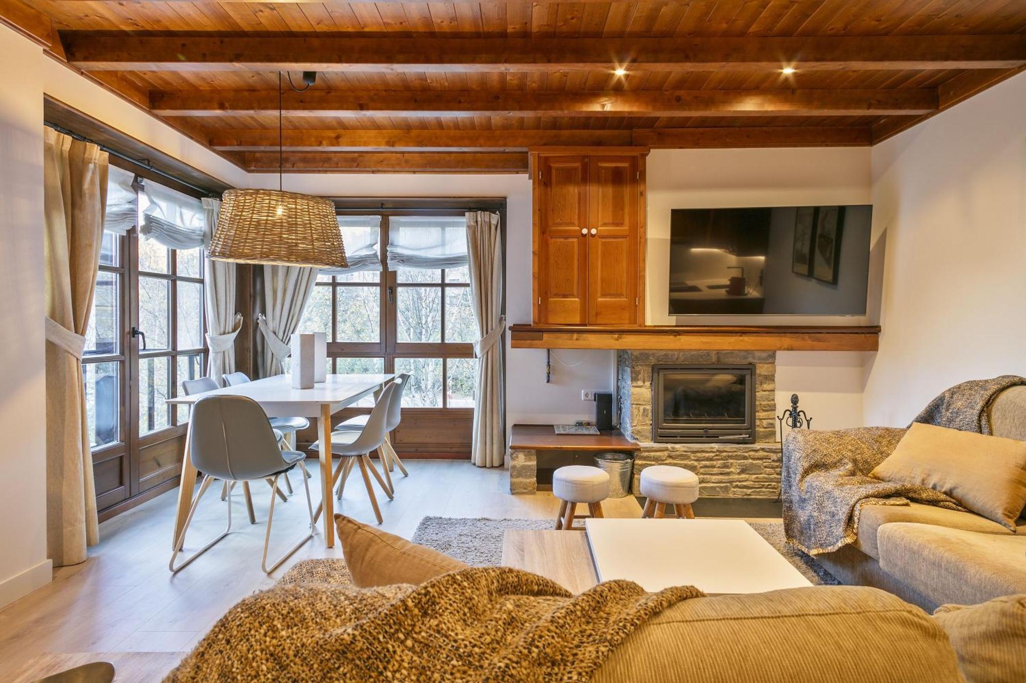 Luderna - Apartamento Val De Ruda A5 Orla Baqueira Beret Kültér fotó